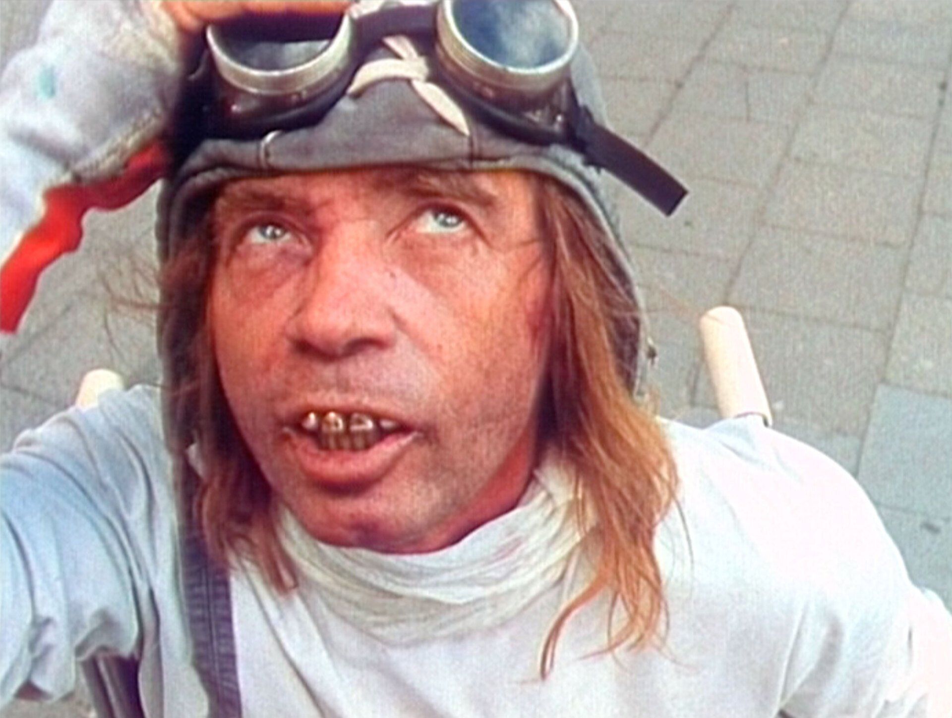 Sebastian Bieniek, Entschuldigung Laterne, Kurzfilm, Absurdes Kino, Sebastian Bieniek, Entschuldigung Laterne, Kurzfilm, Absurdes Kino,