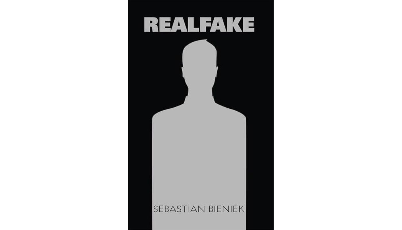 Realfake, Buch von Sebastian Bieniek, Book Realfake, Buch von Sebastian Bieniek, Book