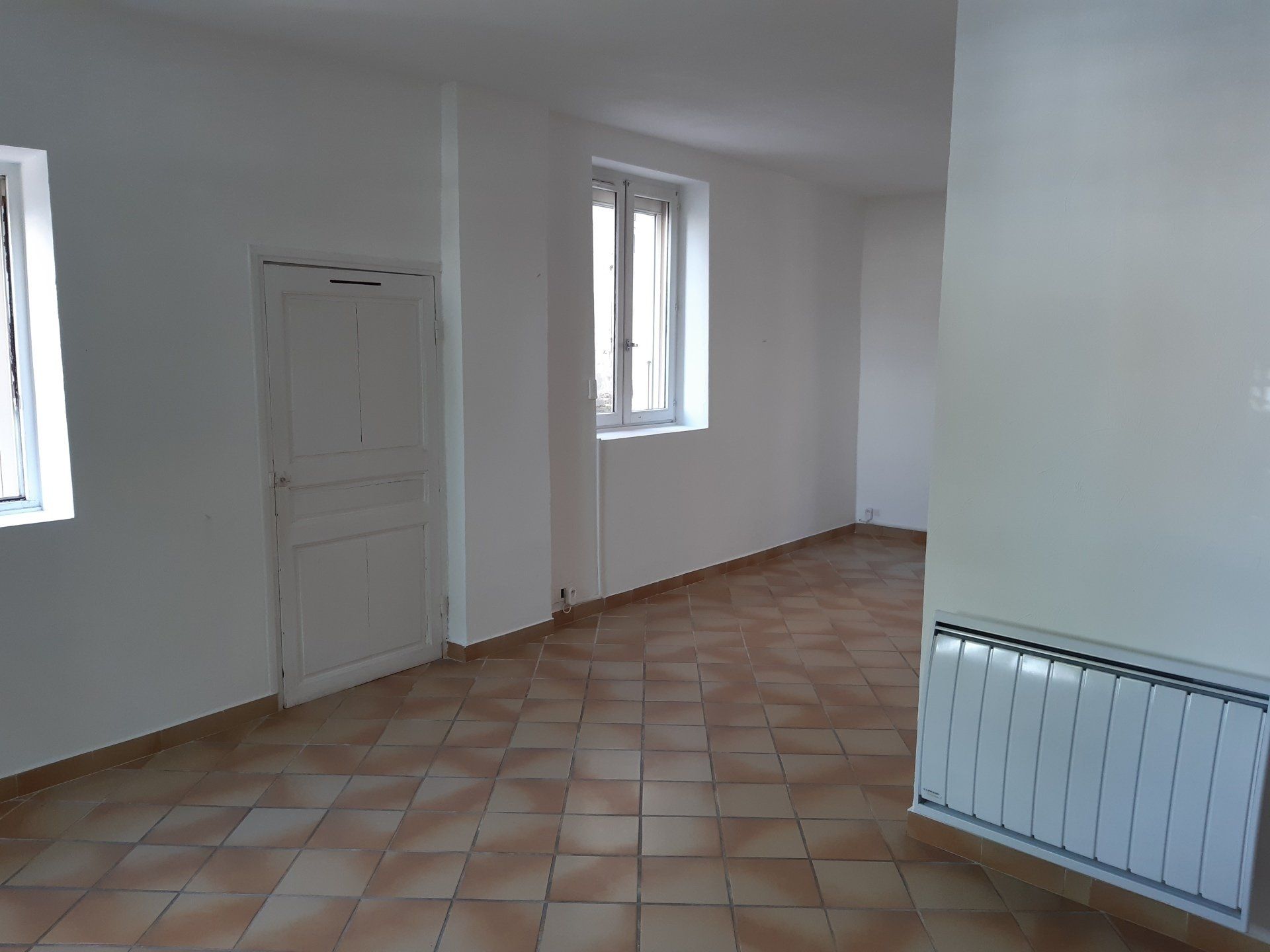 Rénovation maison à PELISSANNE- Peintre PELISSANNE