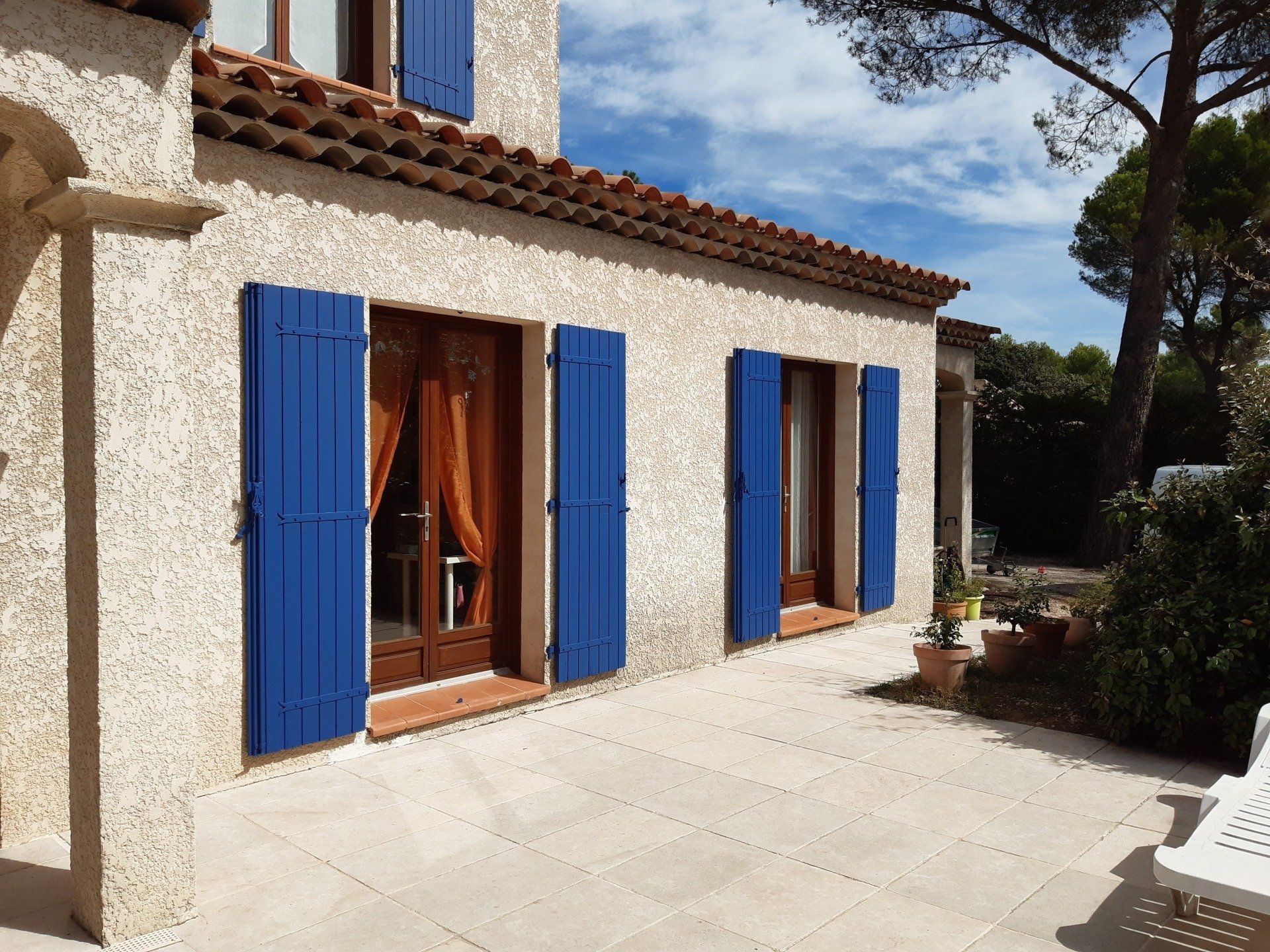 Petit bricolage-Rénovation de volets à SAINT-CANNAT près de ROGNES