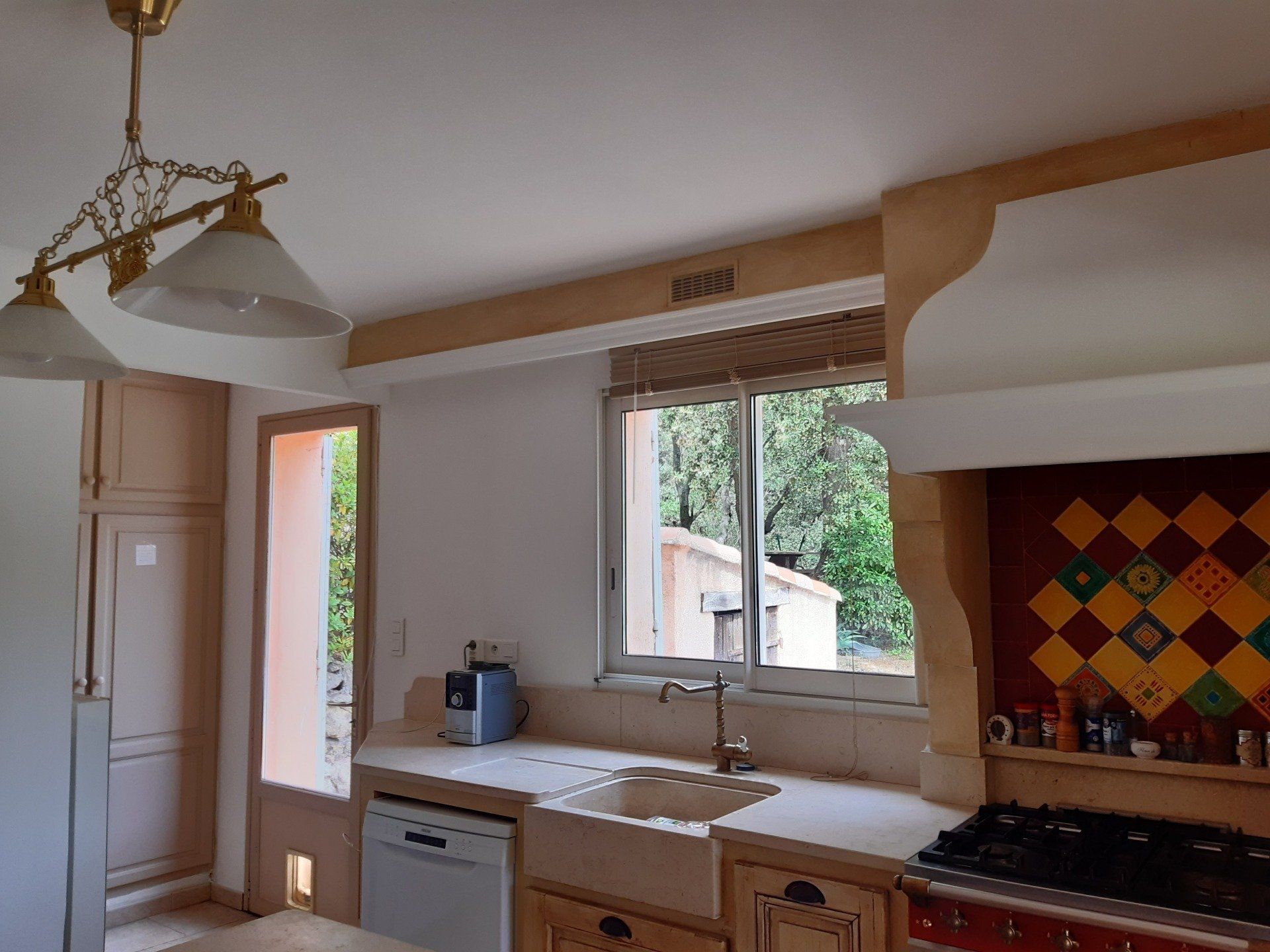 Rafraîchissement murs et plafond Saint Cannat près de Rognes-Peintre Saint Cannat.