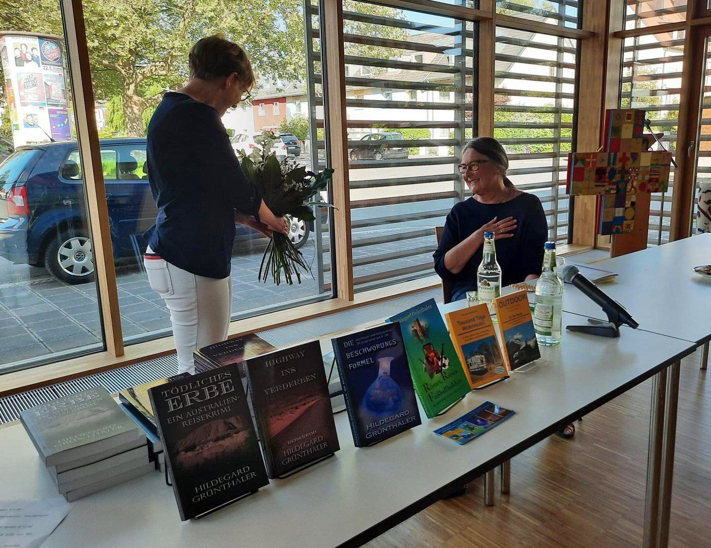 Hildegard Grünthaler nach der Lesung ihres Krimis