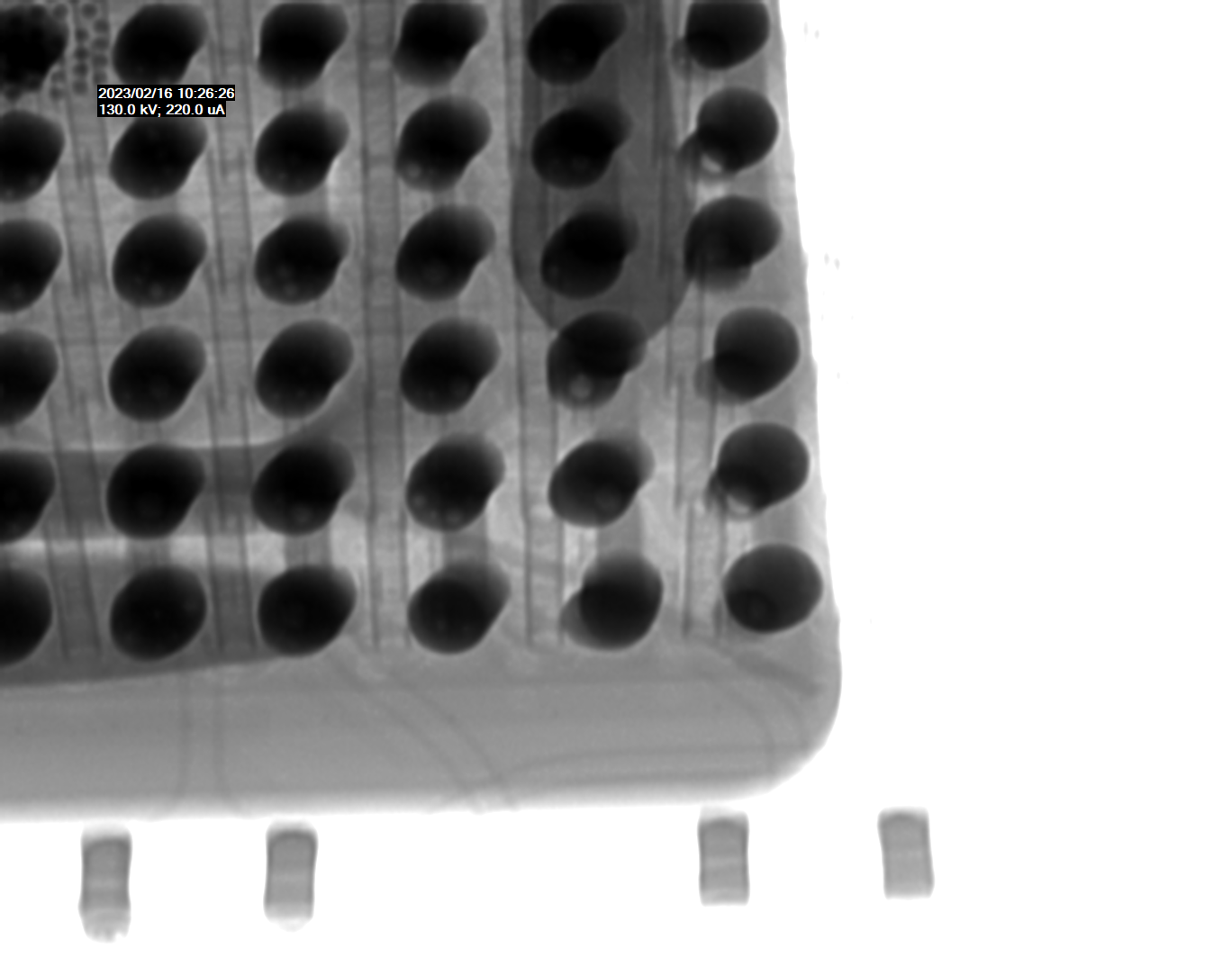 2,5D Röntgenbild 2,5D x-ray view of BGA solder balls