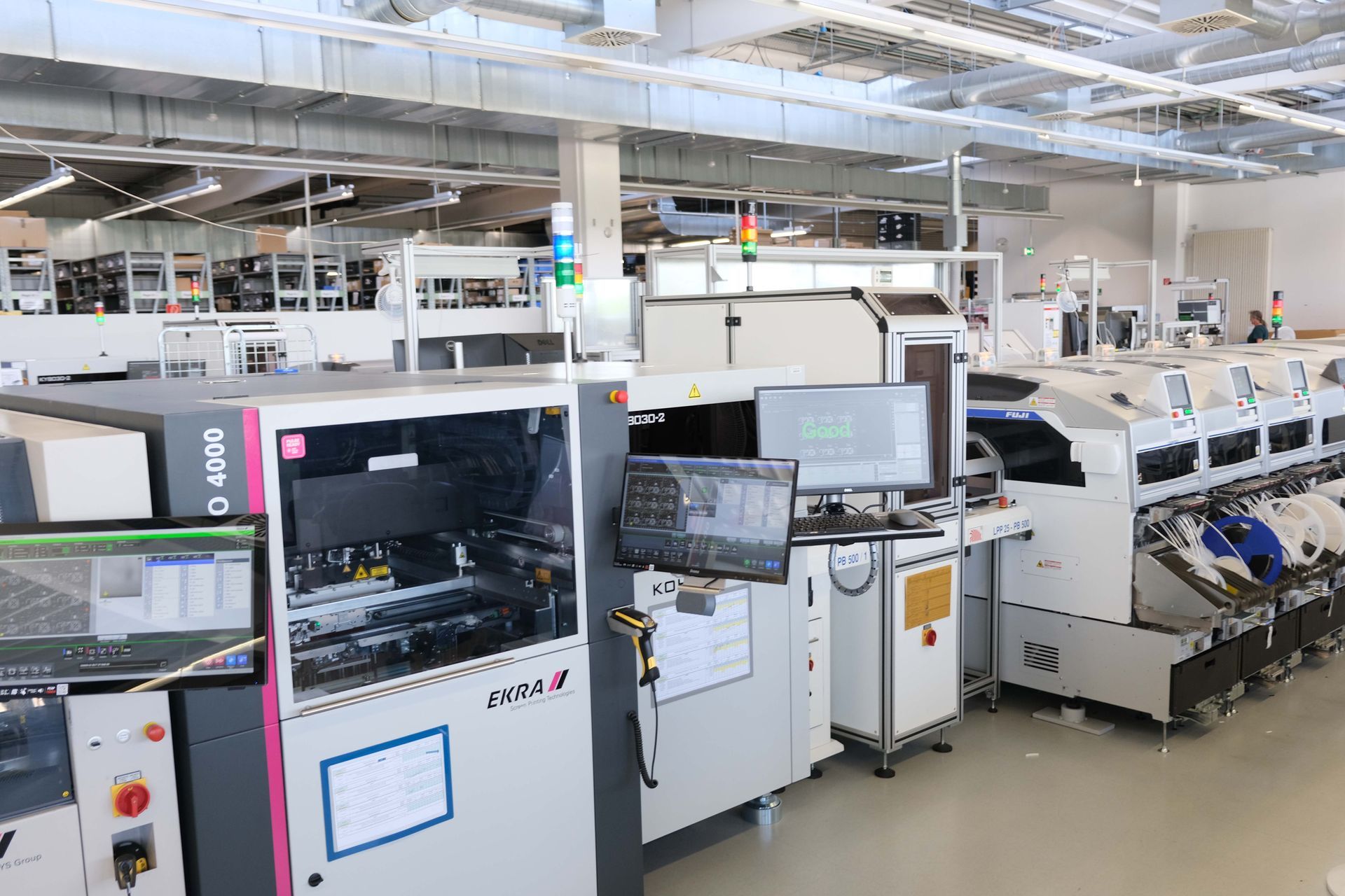 Blick in die Fertigung der Theben AG