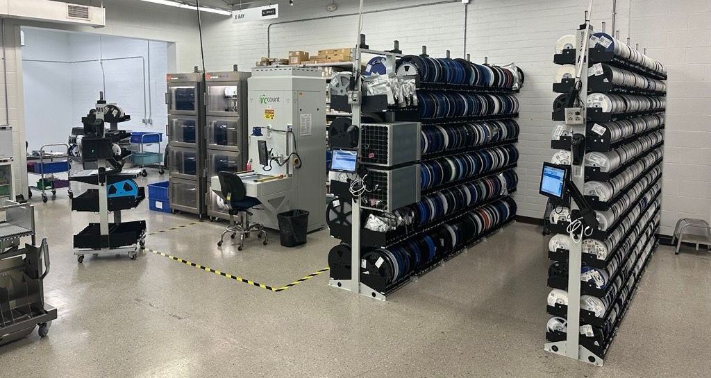 Die Inovaxe-Regale bei Altronic LLC