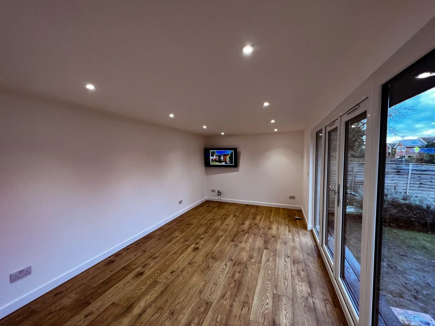bespoke SIP garden room by TRJ Construction