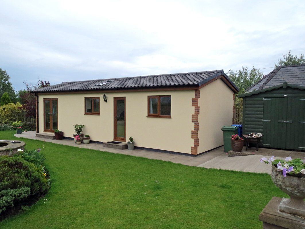 Custom-built annexe with separate entrance and private garden space