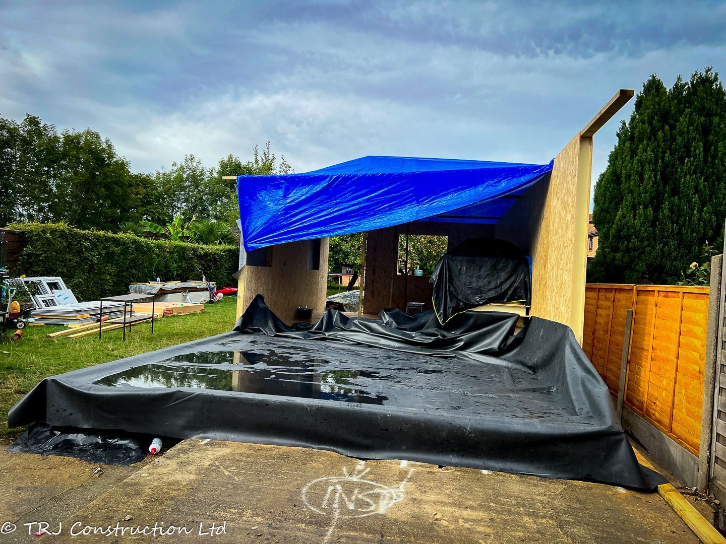 Annexe; bespoke garden room; bespoke rooms; fully insulated garden room; garden room; garden rooms; garden studio; granny annexe; play room; recreation room; sip panels; sip panels garden room; trj construction ltd;