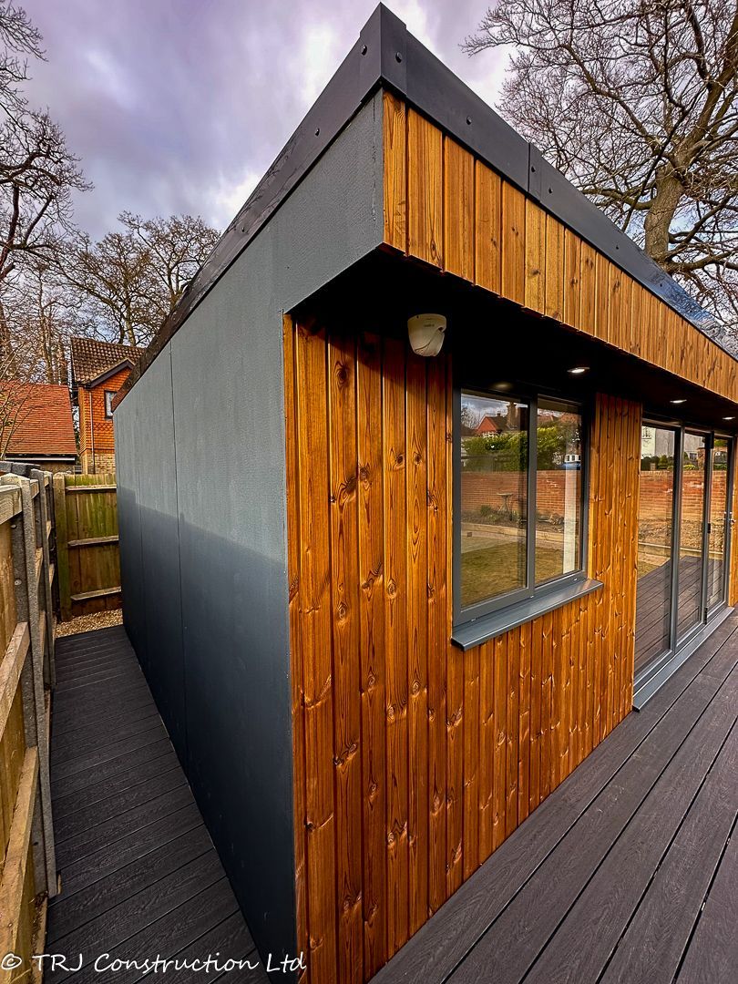 sip panels garden room with cctv