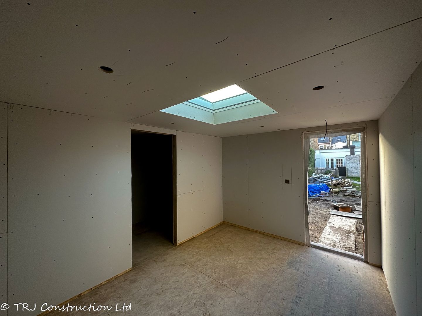 insulated SIP garden room workspace by TRJ Construction