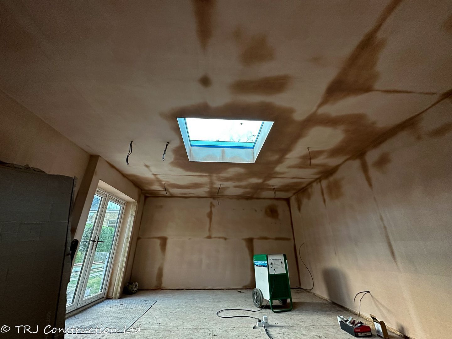 insulated SIP garden room workspace by TRJ Construction