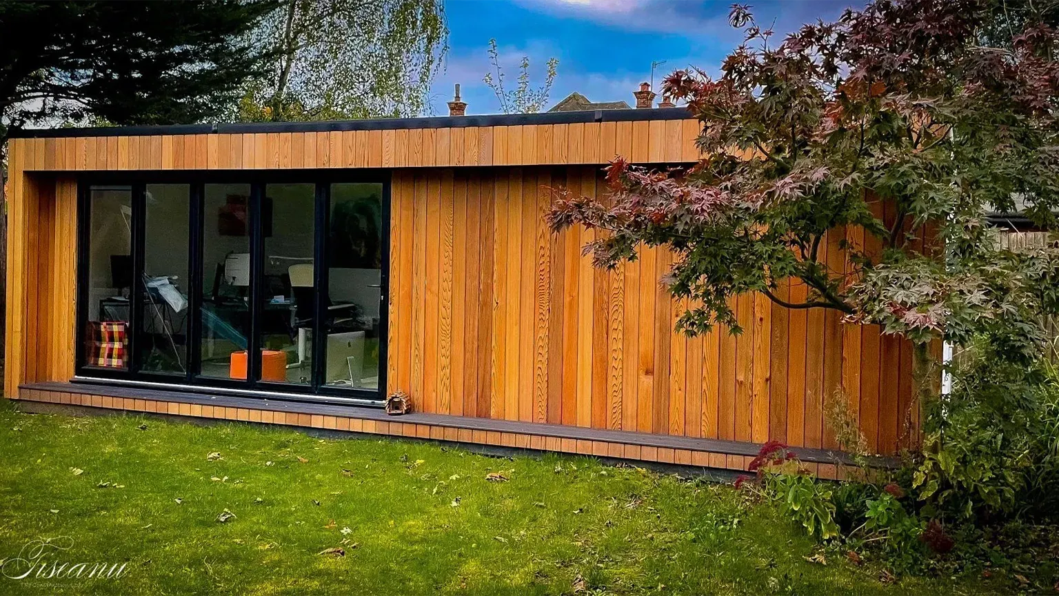 Bespoke garden building for entertainment