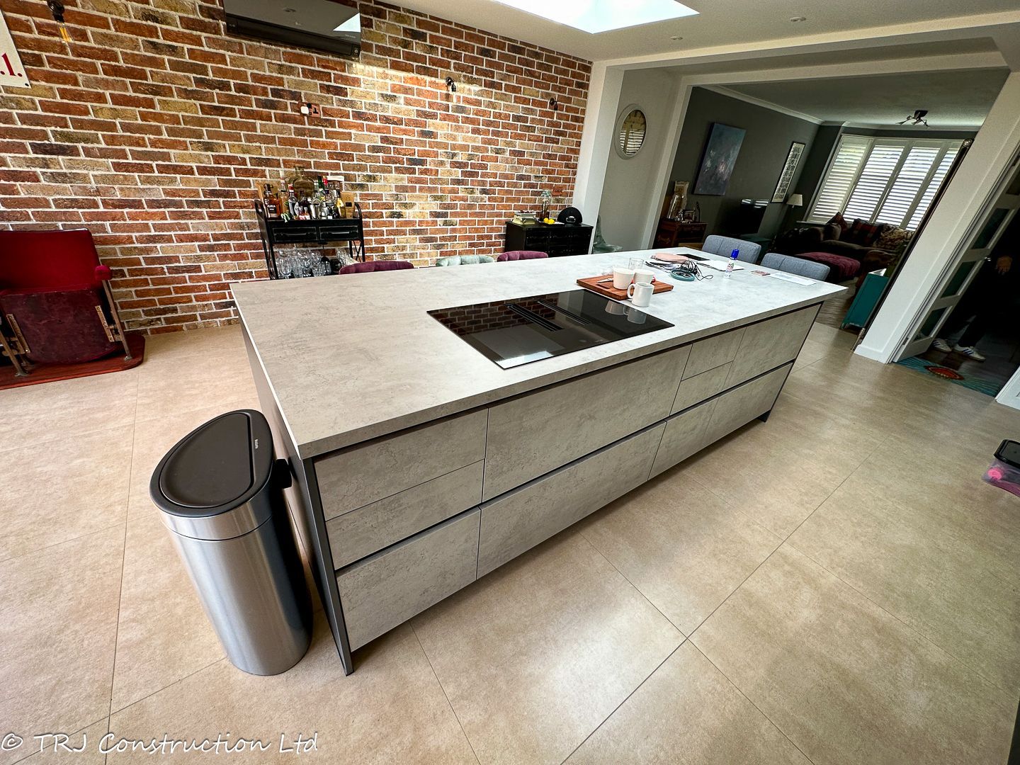 Bespoke garden room designed to meet exact client requirements by TRJ Construction Ltd