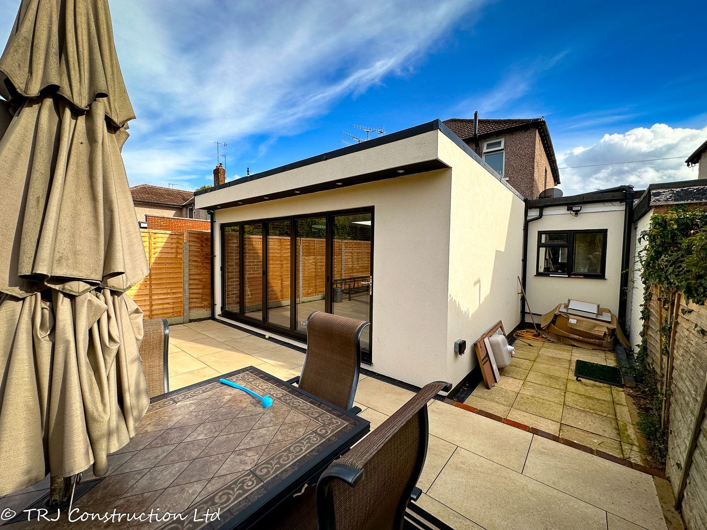 Bespoke garden room designed to meet exact client requirements by TRJ Construction Ltd