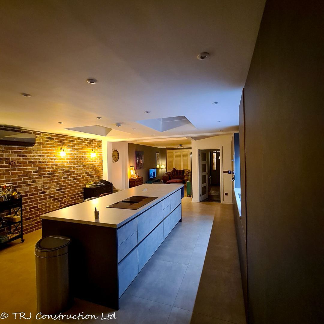 Bespoke garden room designed to meet exact client requirements by TRJ Construction Ltd