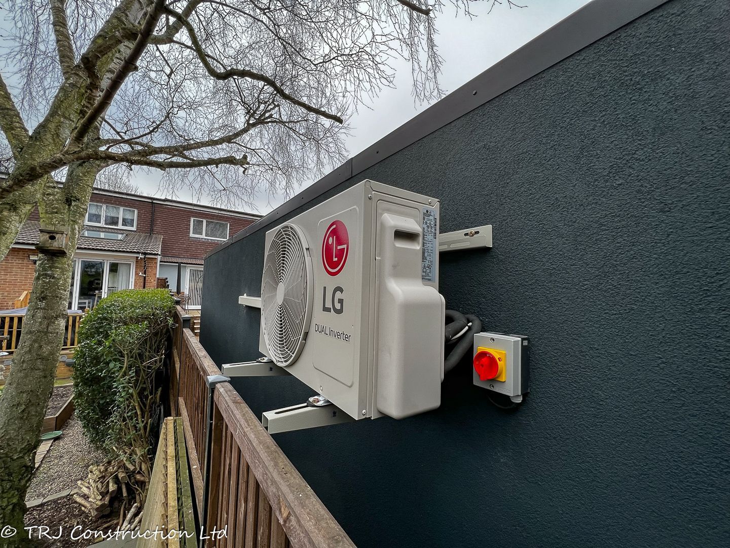 Efficient air con installation to keep your space cool and comfortable