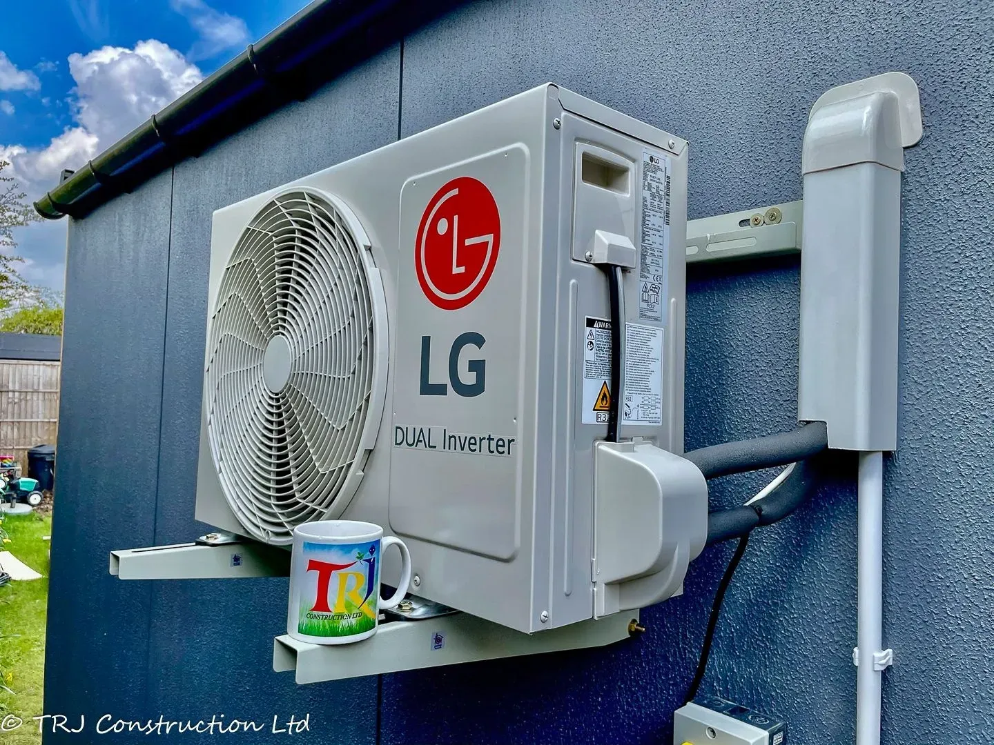 Garden room air conditioning installation