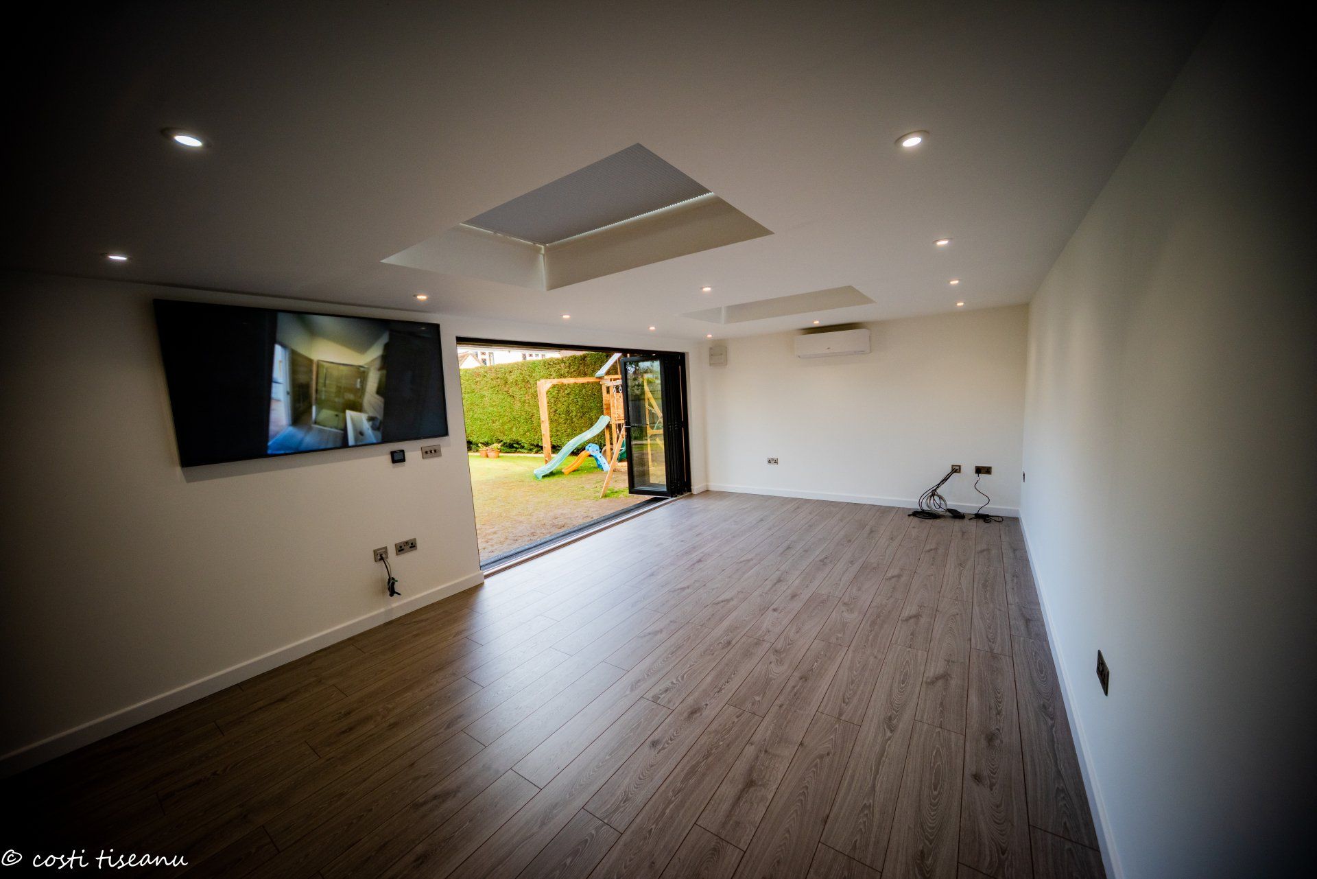 garden office in Borehamwood