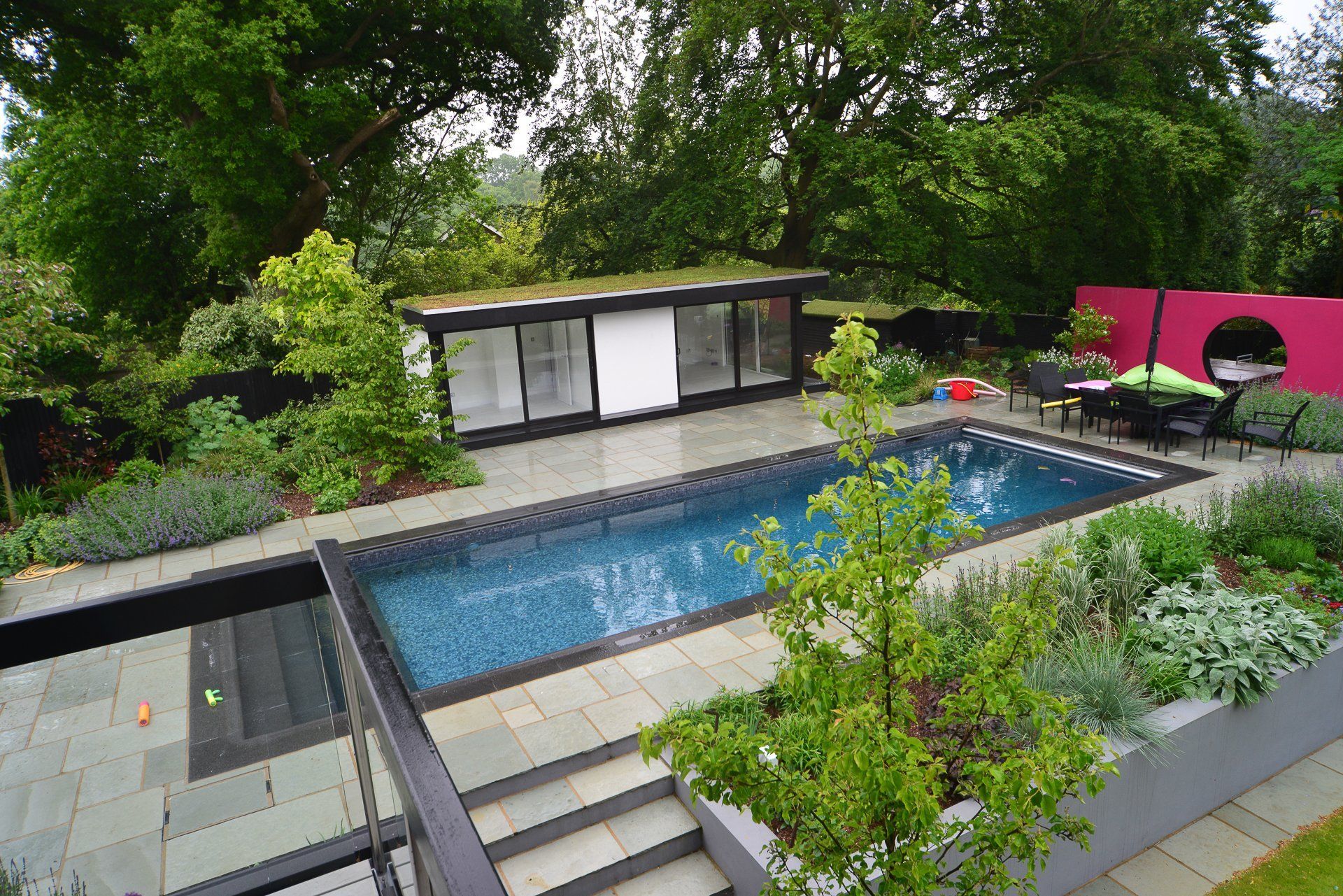 bespoke garden gym by TRJ Construction