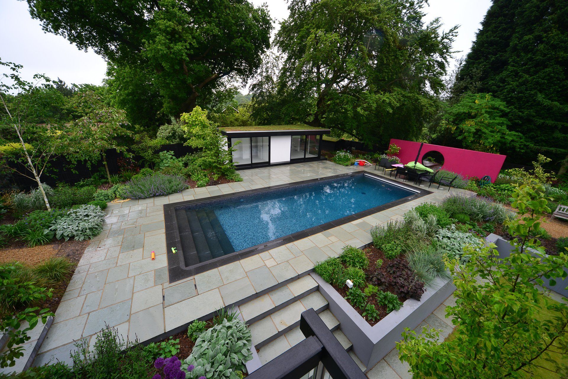 Bespoke garden room for outdoor dining