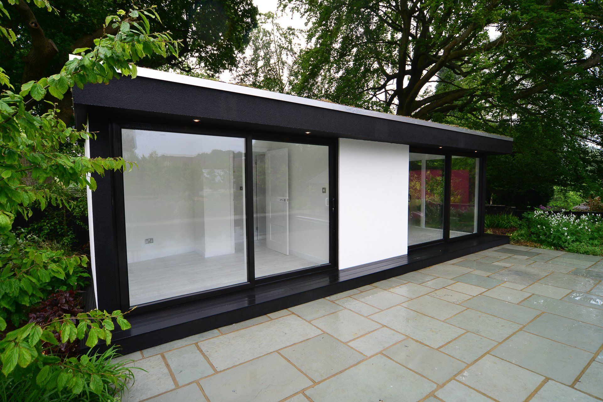 front view gardenn room