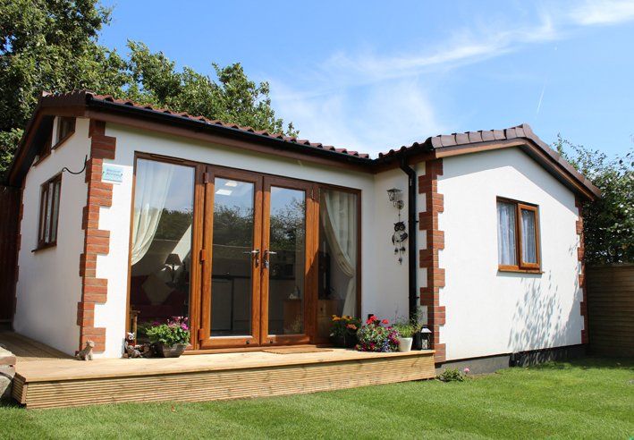Custom-built annexe with separate entrance and private garden space