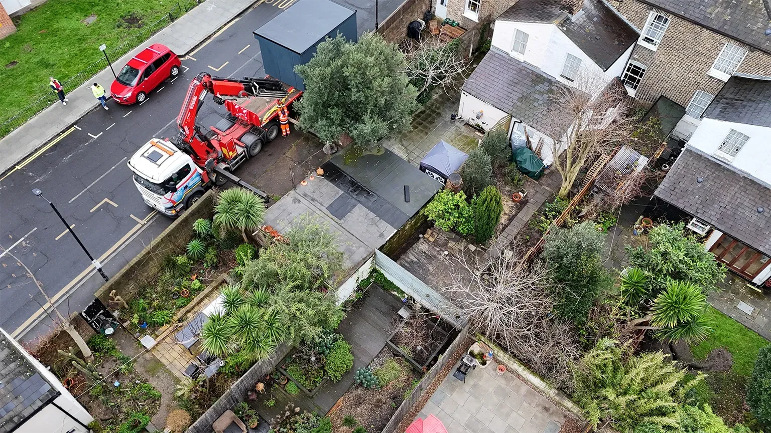 garden room drooped with crane
