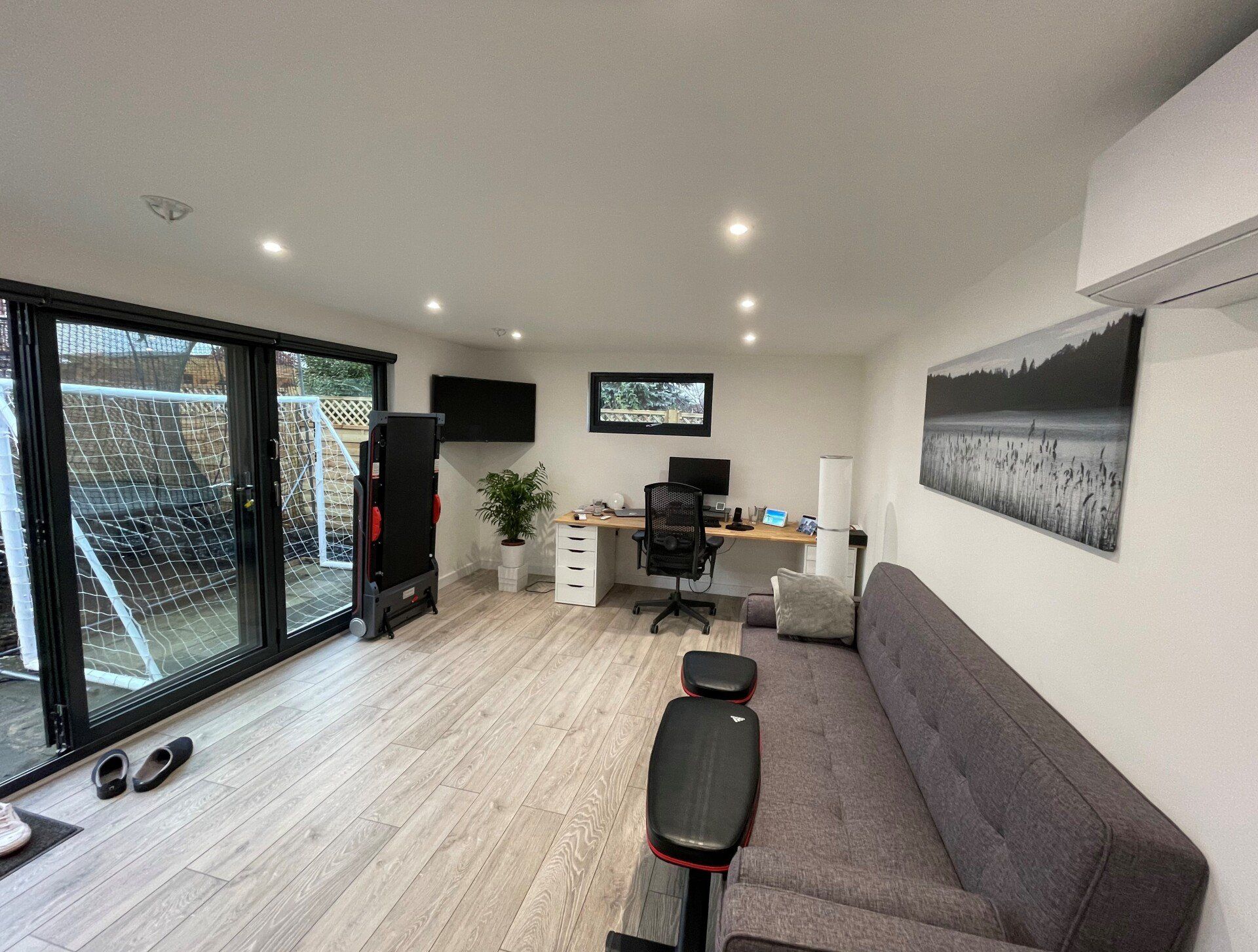 Garden room with sliding doors