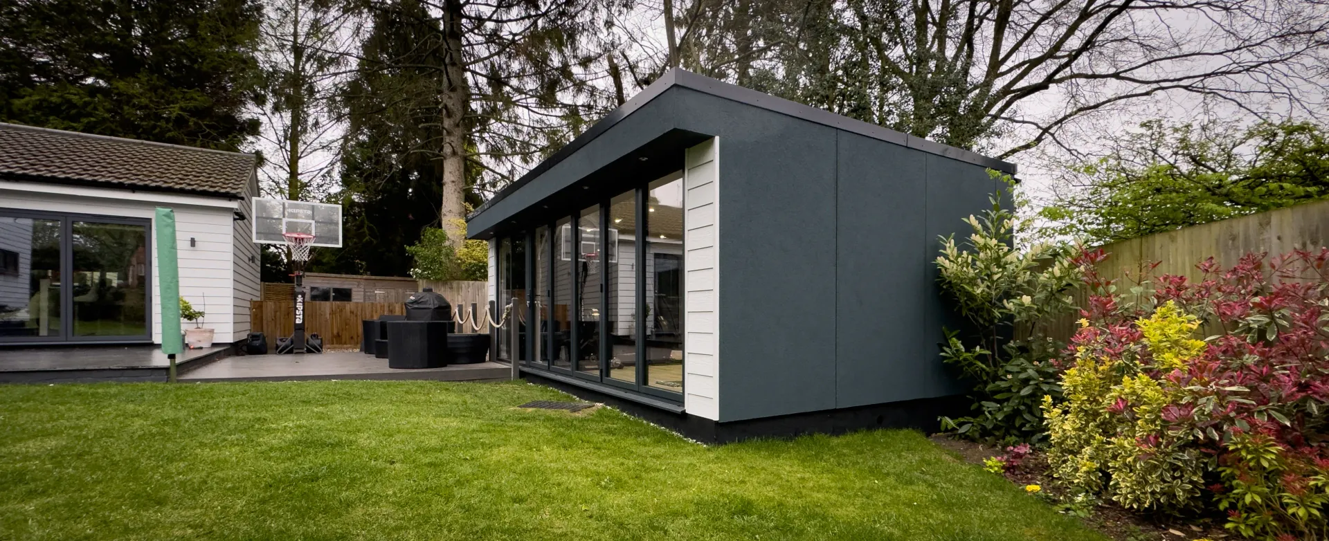 K-render on garden rooms