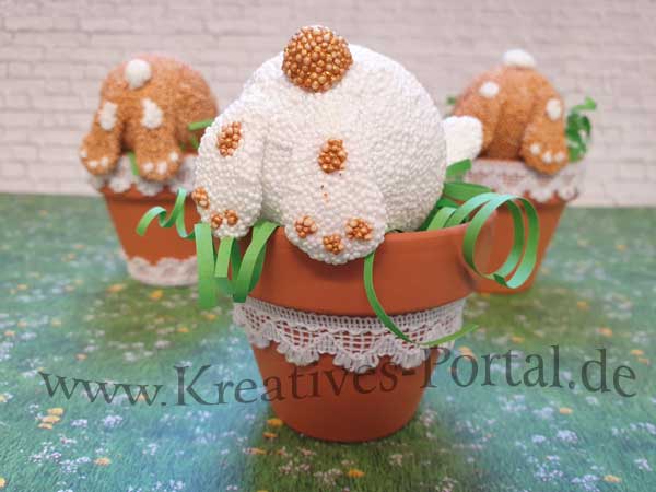 Hasen springen kopfüber in den Blumentopf. Bastelidee für Kinder