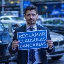 Reclamar comisiones o cláusulas abusivas en tu hipoteca, los plazos y dónde acudir.