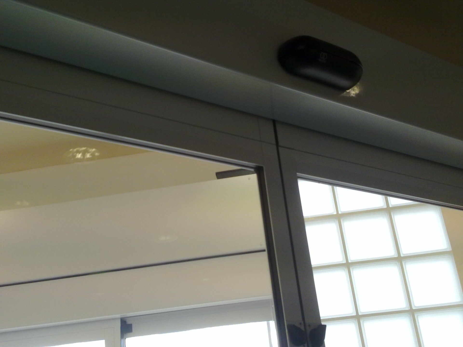 puertas automáticas aluminio