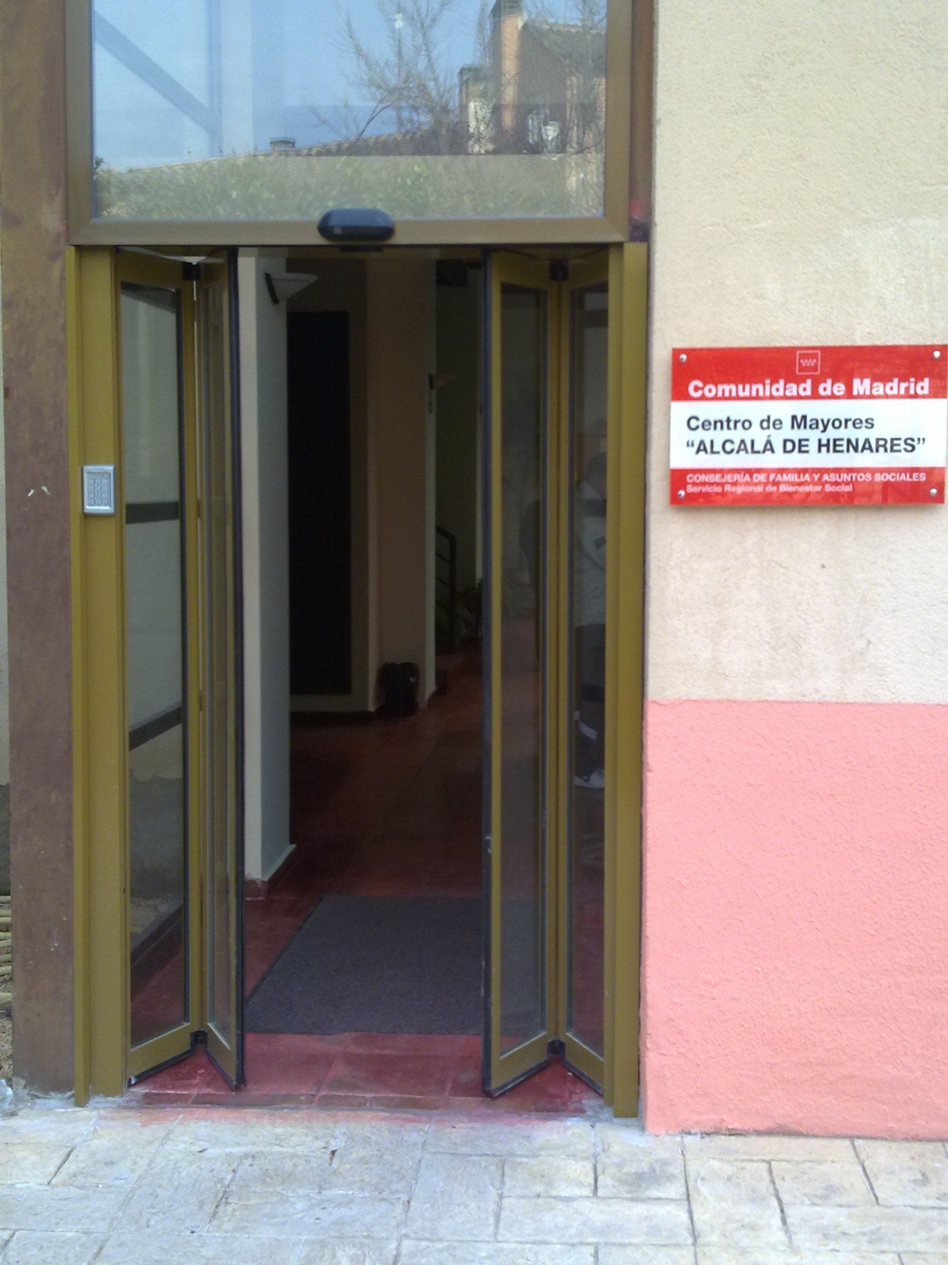 automatismos puertas peatonales