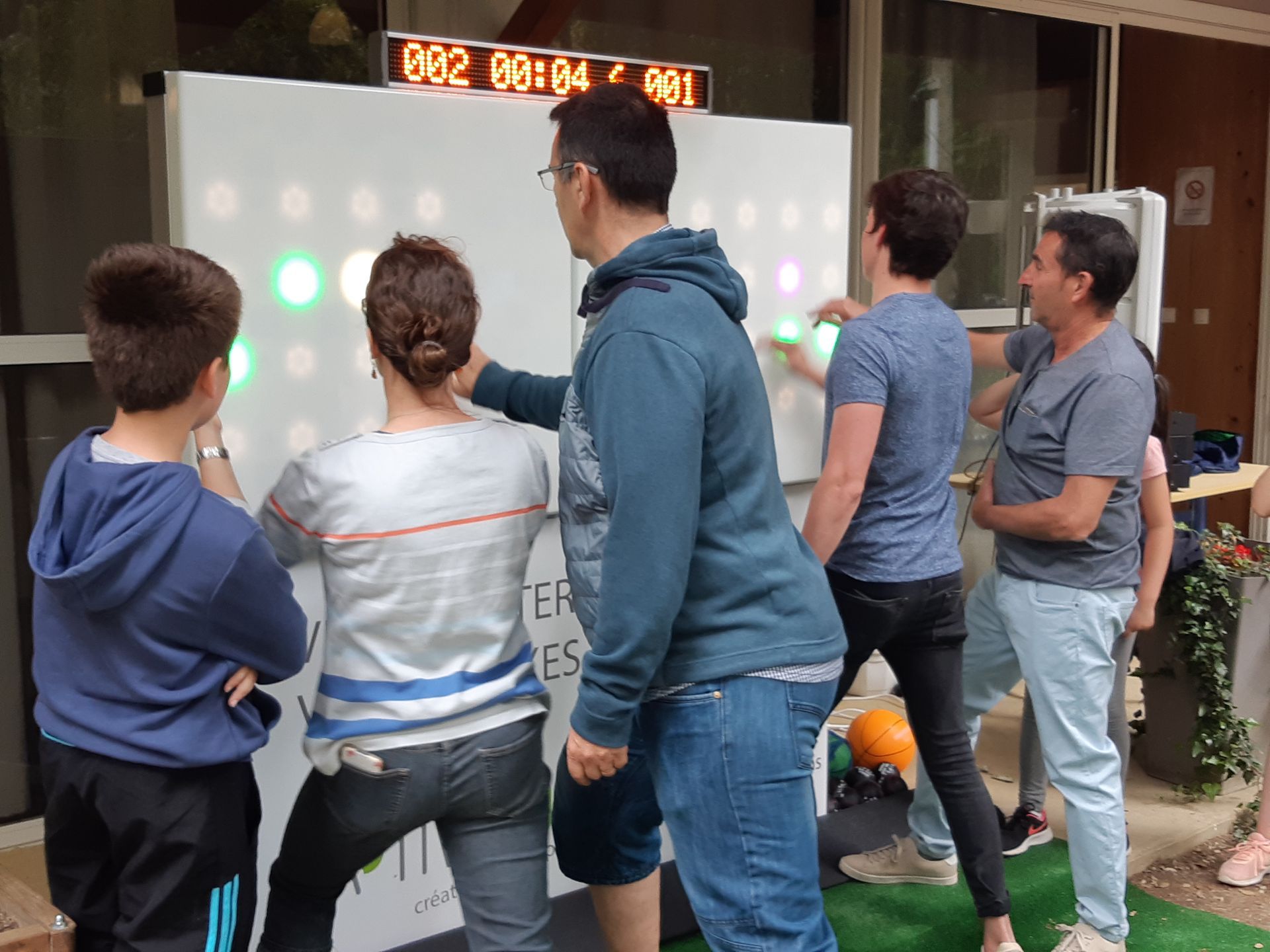 Team building mur digital