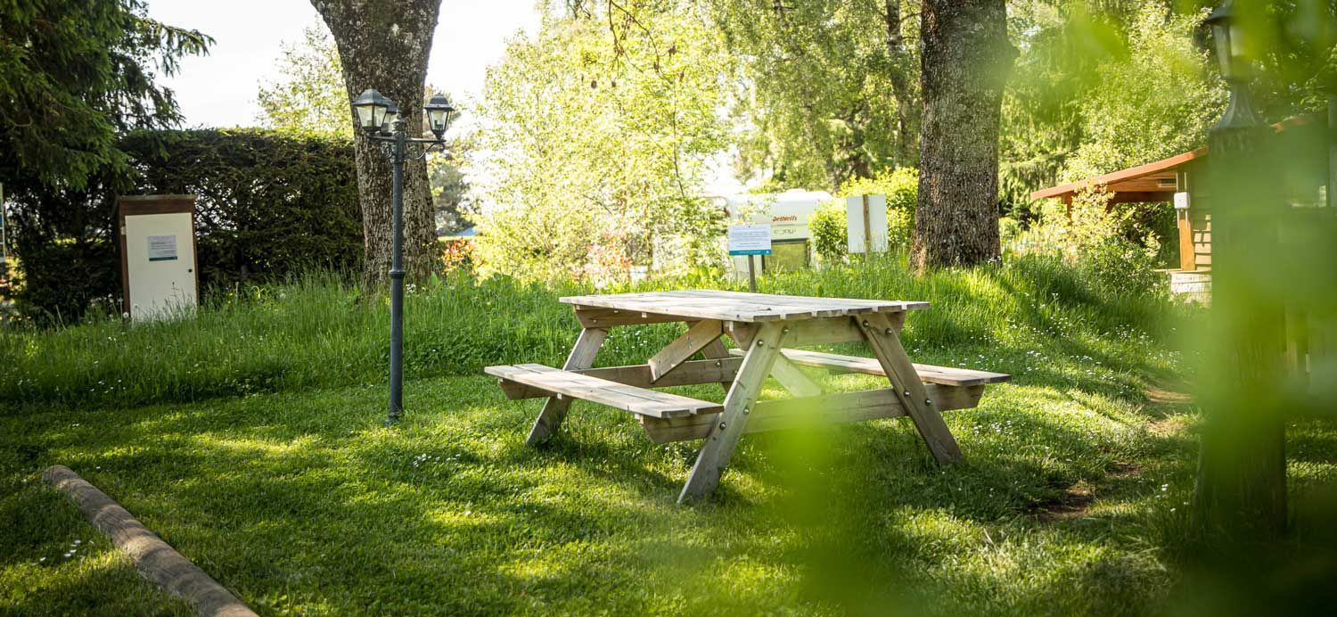 Camping mit Gemeinschaftsgrill