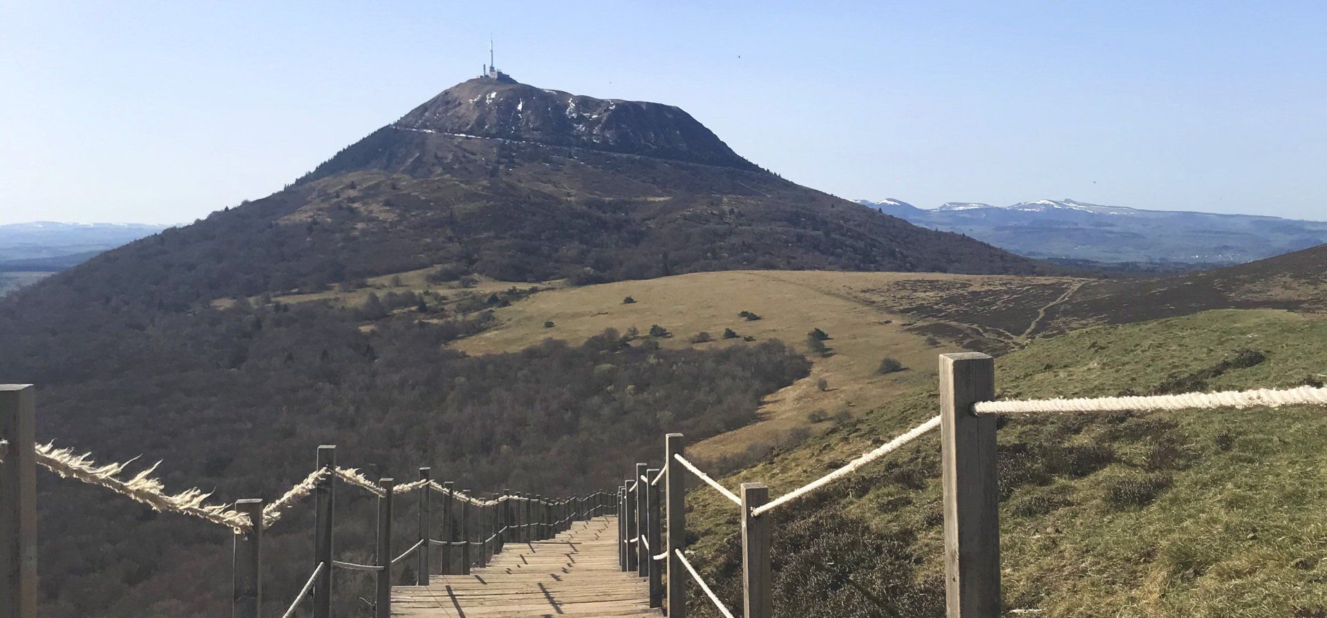 Vista del puy de dome desde el puy pariou