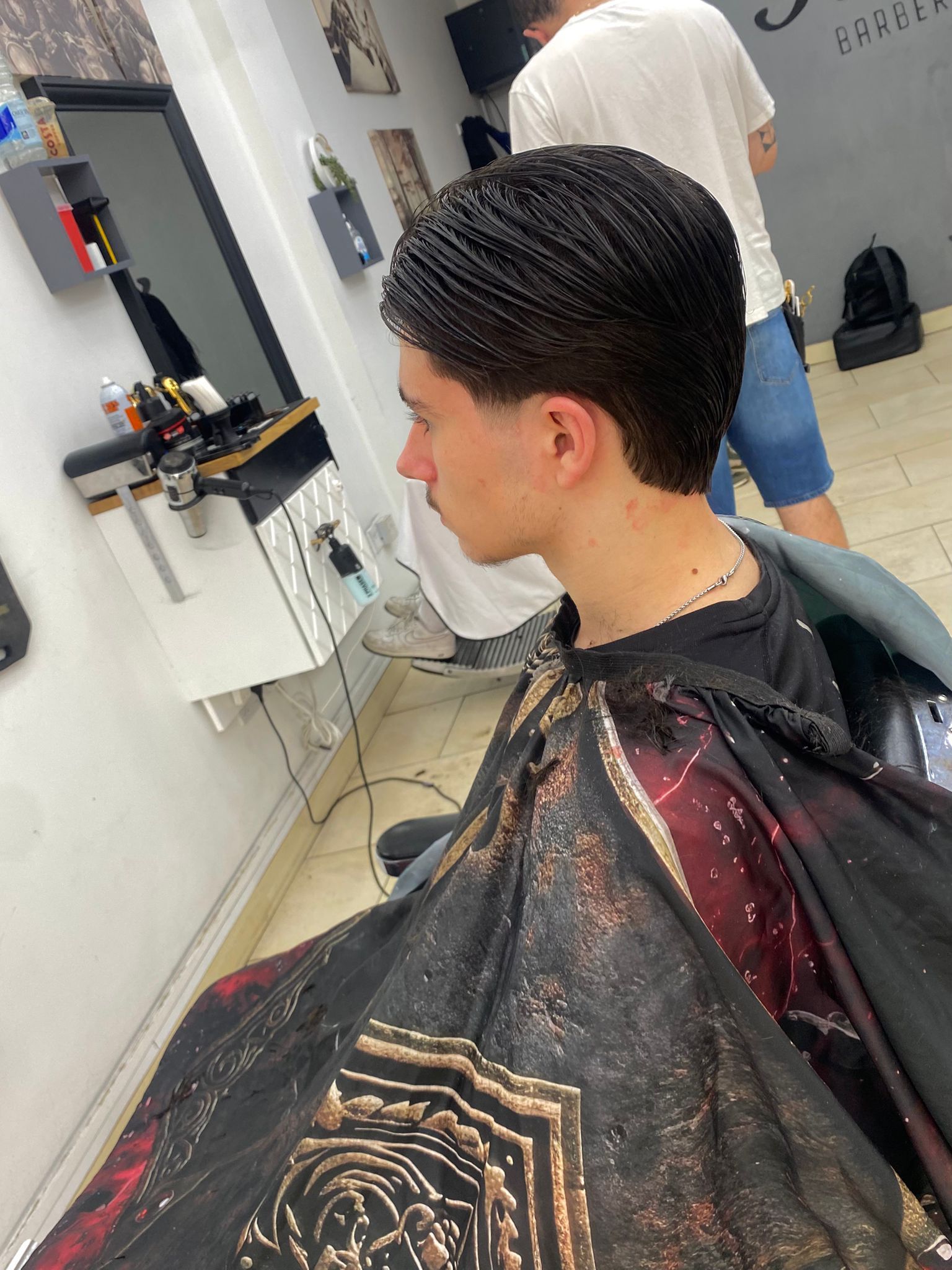 Barbers in Cheltenham, Cheltenham barbers, Barbers in Chineham Cheltenham, Cheltenham barbers, Barbers near me Cheltenham, walk in Barbers Cheltenham, men's Barbers Cheltenham, Afro Barbers Cheltenham, Black Barbers in Cheltenham, walk in barbers Cheltenham, Top barbers Cheltenham, Barbers Cheltenham, Barbers near me, Barbers near me Cheltenham