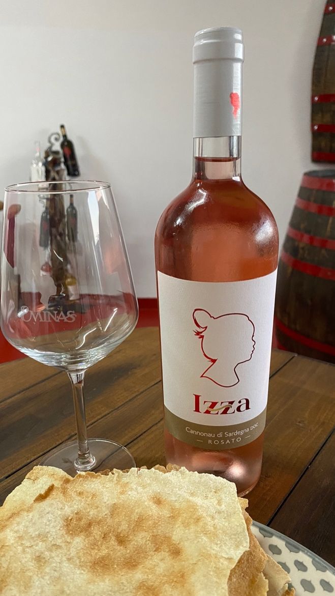 Izza Wein