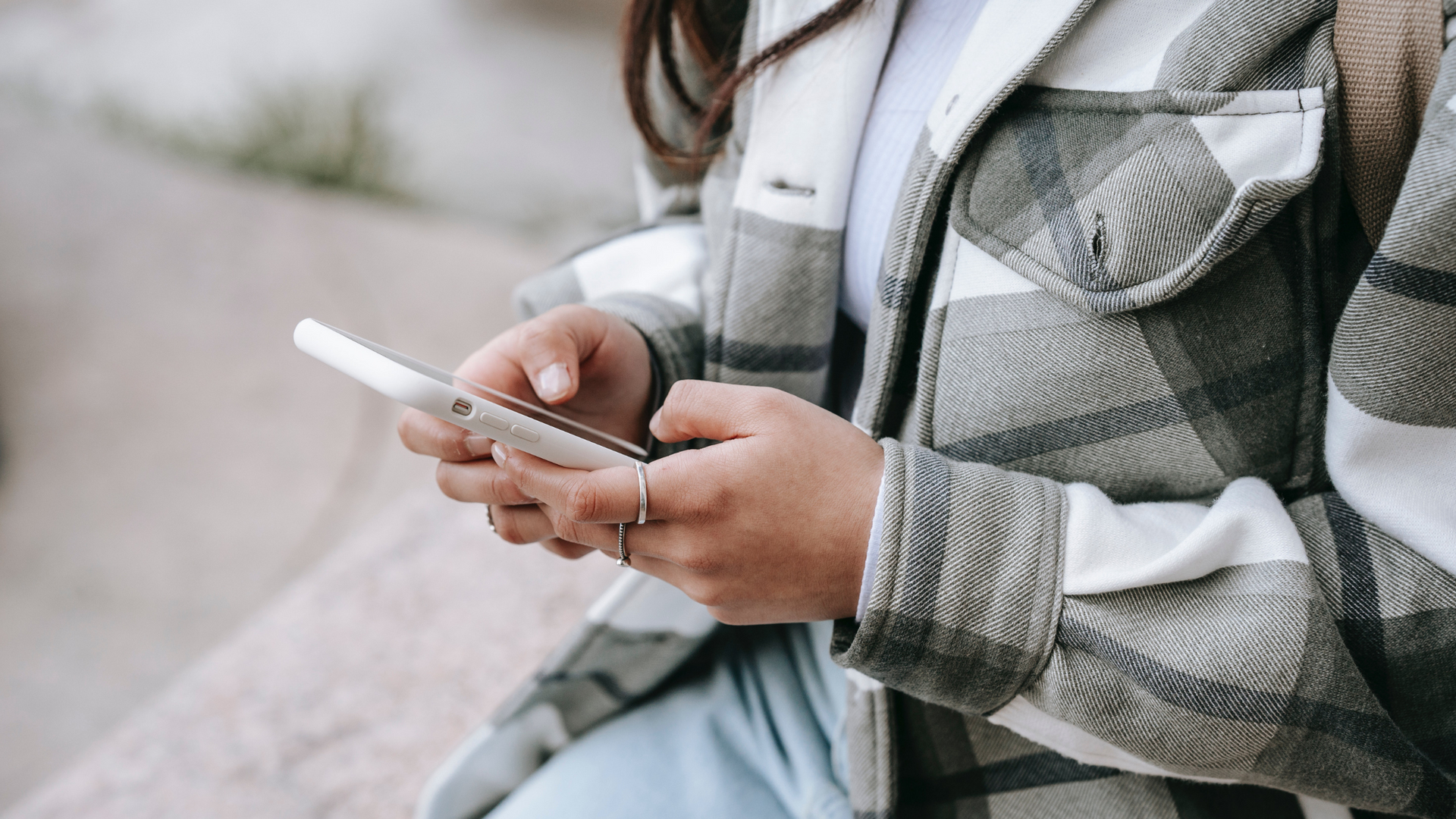 How to Build a Community of Potential Clients, Not Just Social Cheerleaders