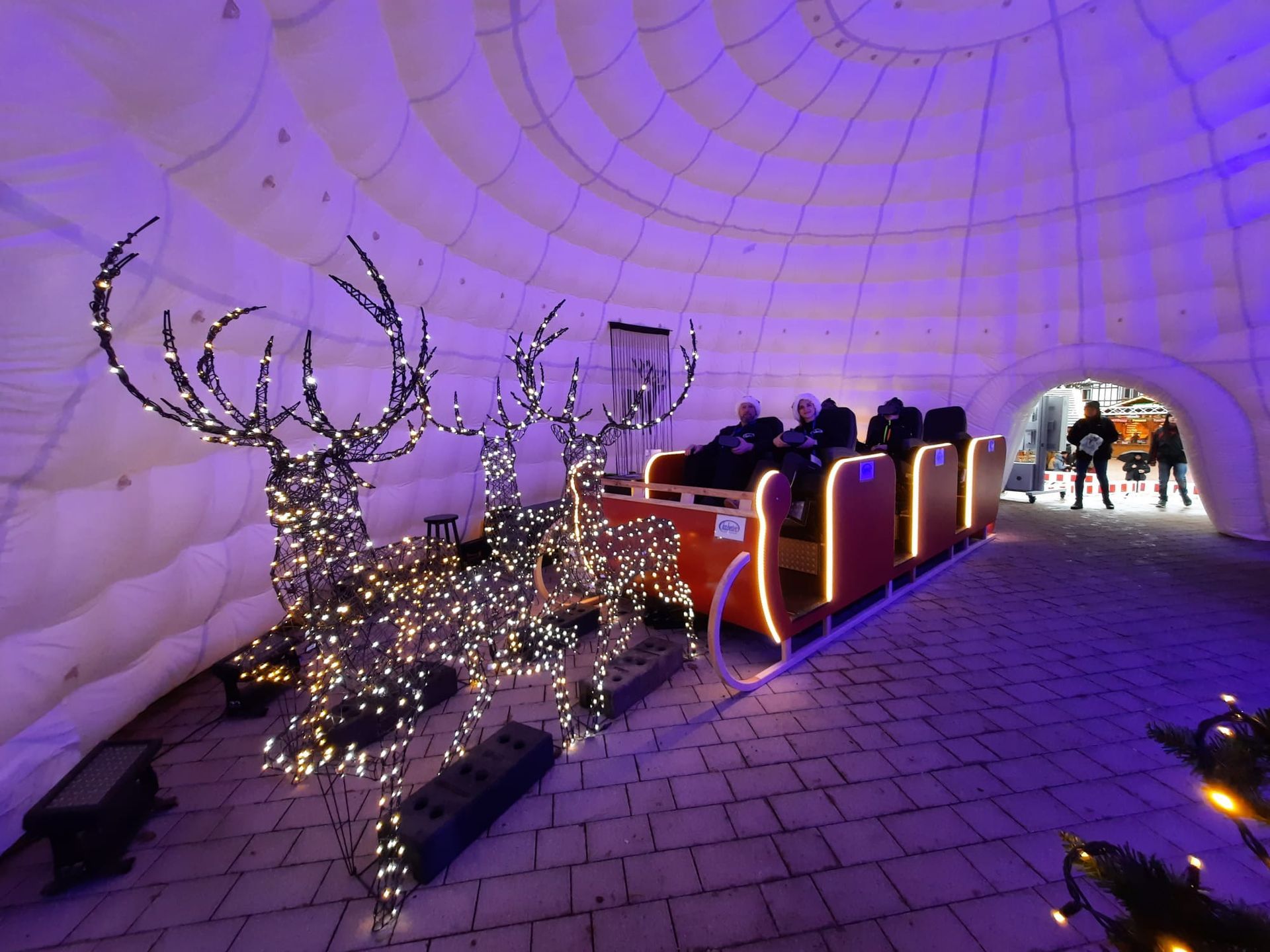 VR Dome mit virtueller Schlittenfahrt von kabetec auf dem Triberger Weihnachtszauber