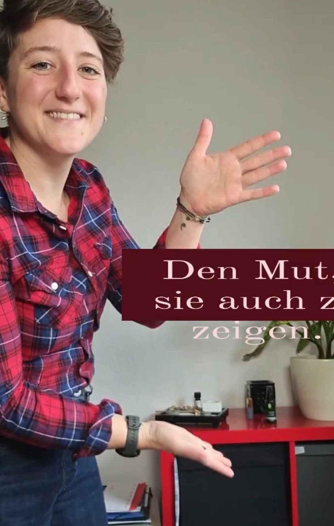 Screenshot von einem Reel, bei dem die Schrift am rechten Rand verzerrt ist