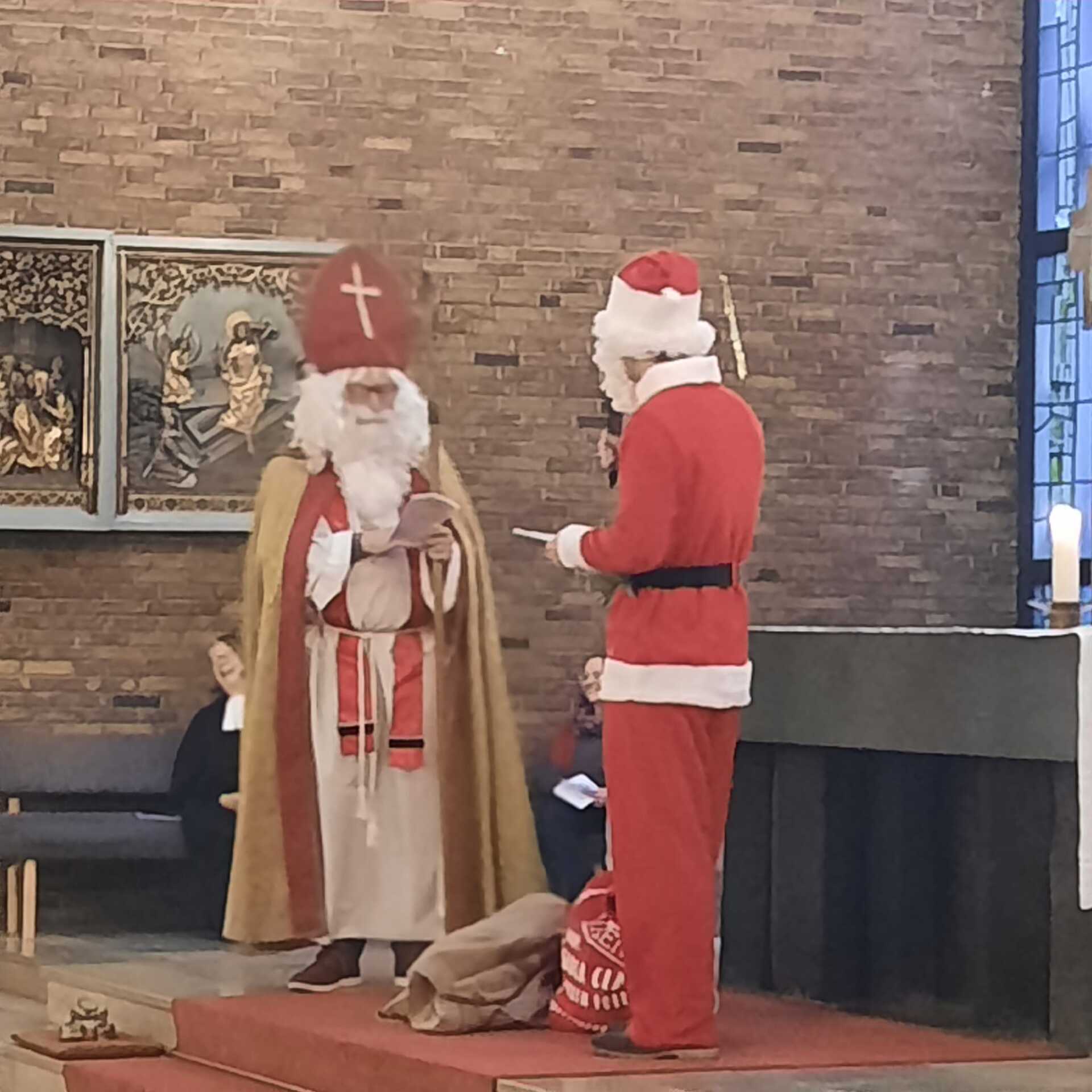 Am 06.12.2022 kamen 130 Schüler*innen zusammen, um den ökumenischen Schulgottesdienst zu feiern