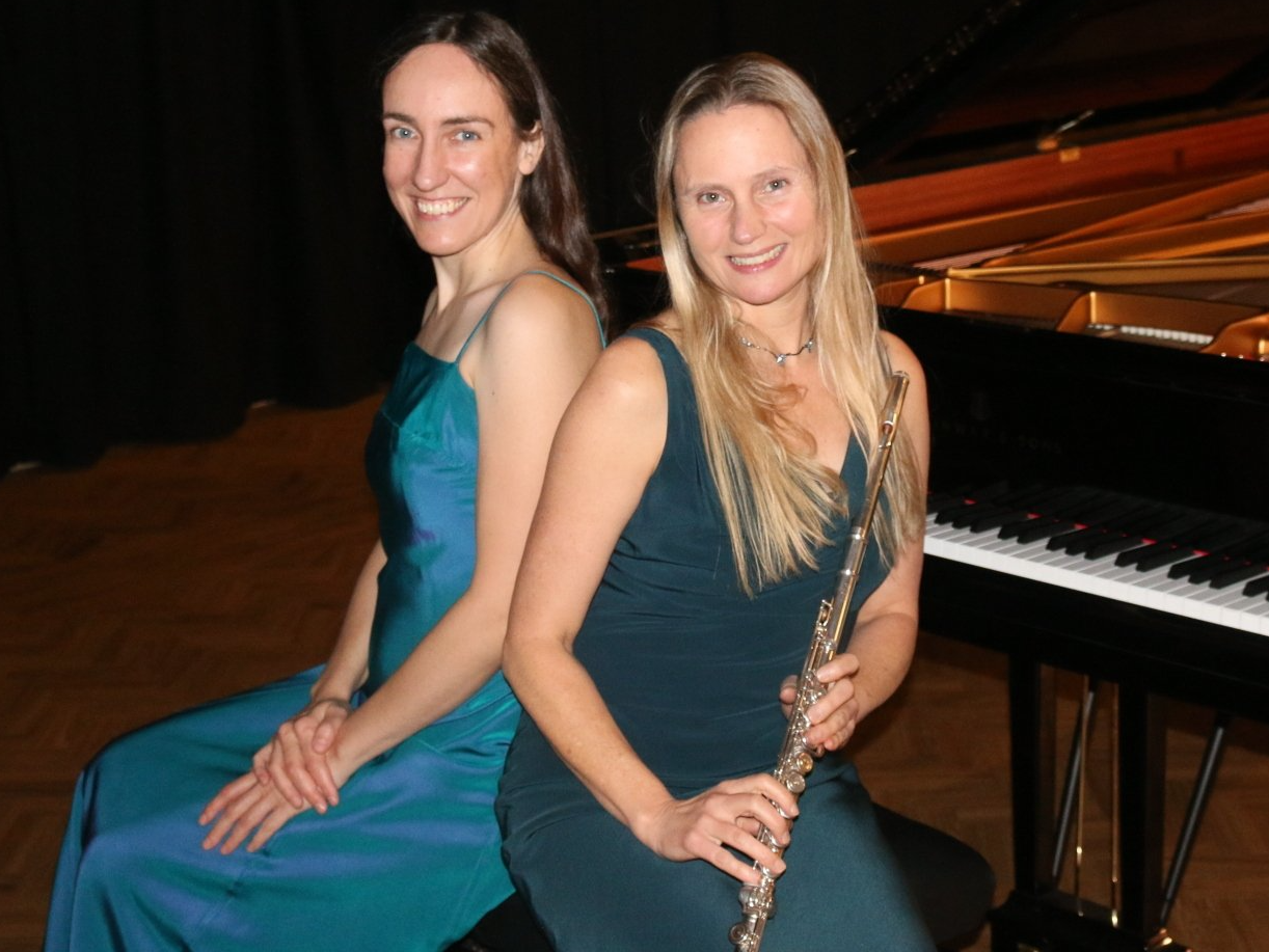 Rachel Smith, Flute & Emilie Capulet, piano