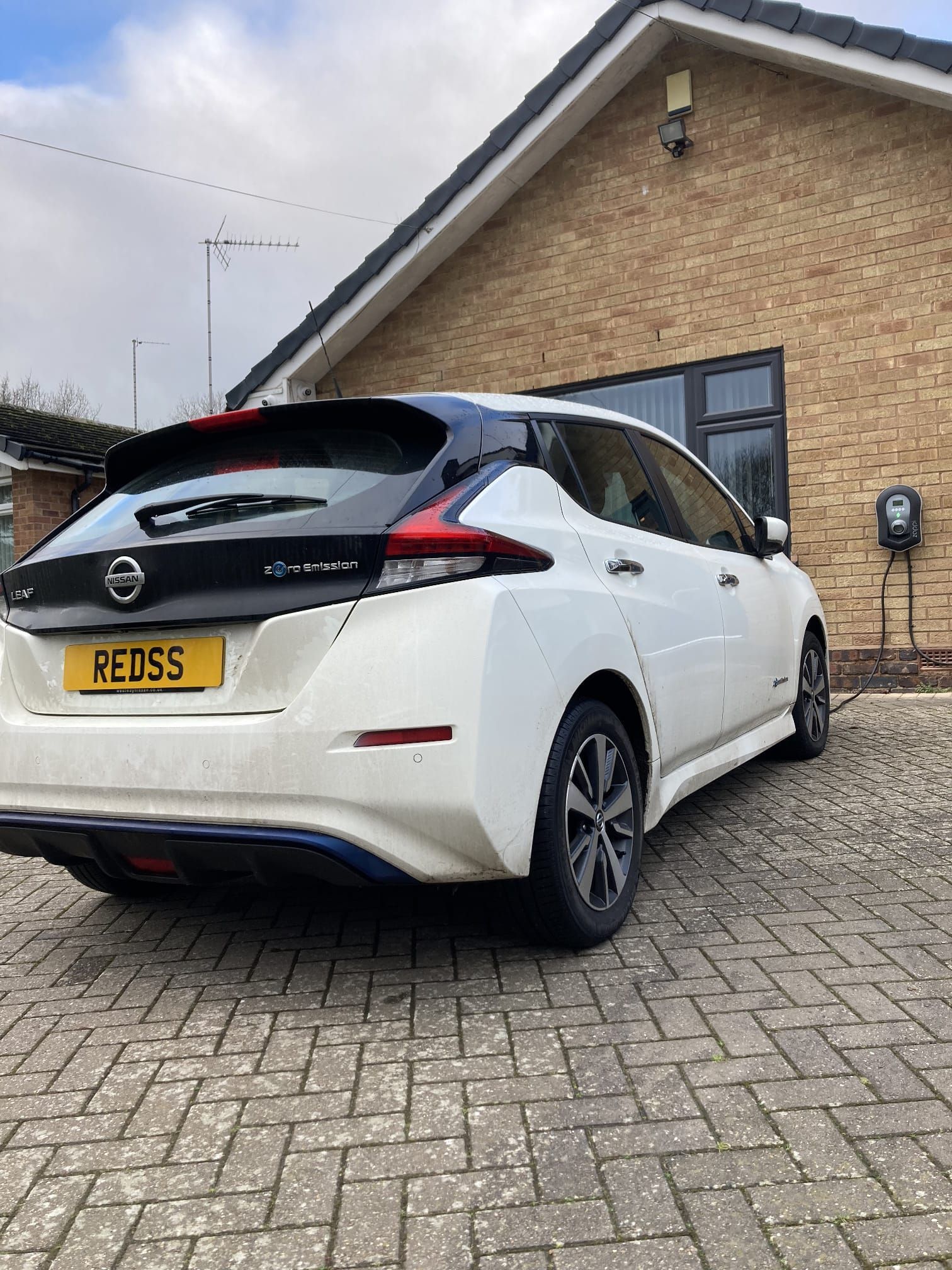 Installation of a Myenergi Zappi 7KW Tethered charger for a Nissan Leaf