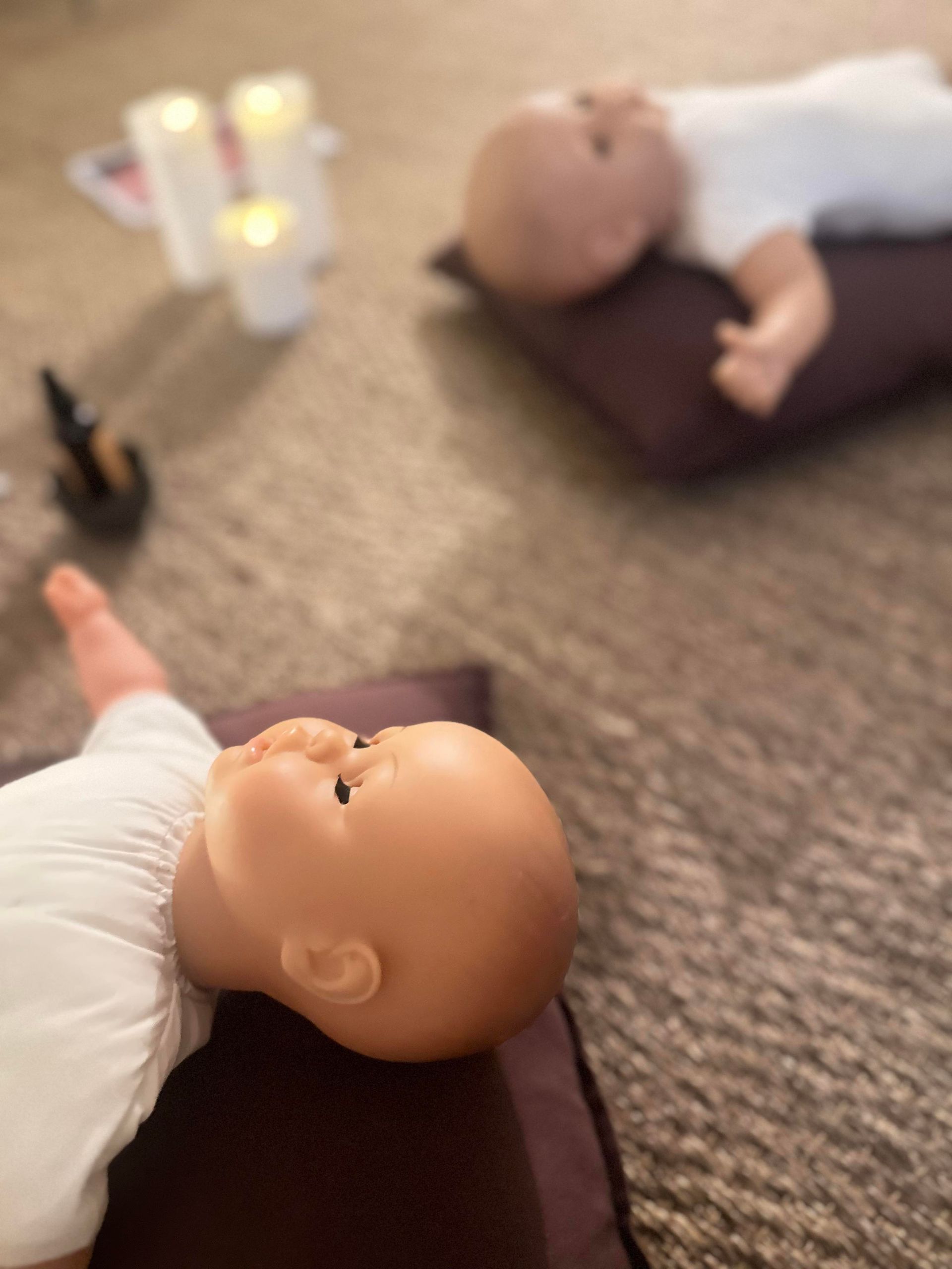 Massage bébé à Marseille – moment doux pour apaiser et stimuler le bien-être physique et émotionnel de votre bébé