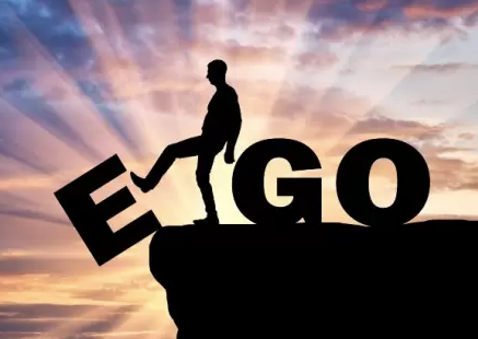 Dans le domaine du développement personnel et de la santé mentale, deux approches bien connues sont le coaching et la thérapie Gestalt. Bien que les deux visent à aider les individus à atteindre leurs objectifs et à surmonter les obstacles, il existe des différences significatives dans leurs approches et leurs résultats sur le long terme.