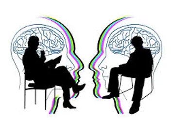 Un superviseur est comme un miroir pour le thérapeute, réfléchissant la lumière sur les zones d'ombre et permettant ainsi une croissance continue dans la pratique thérapeutique.