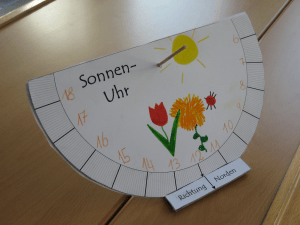 Sonnenuhr aus Karton – Schüler:innen gestalten ihr eigenes Modell