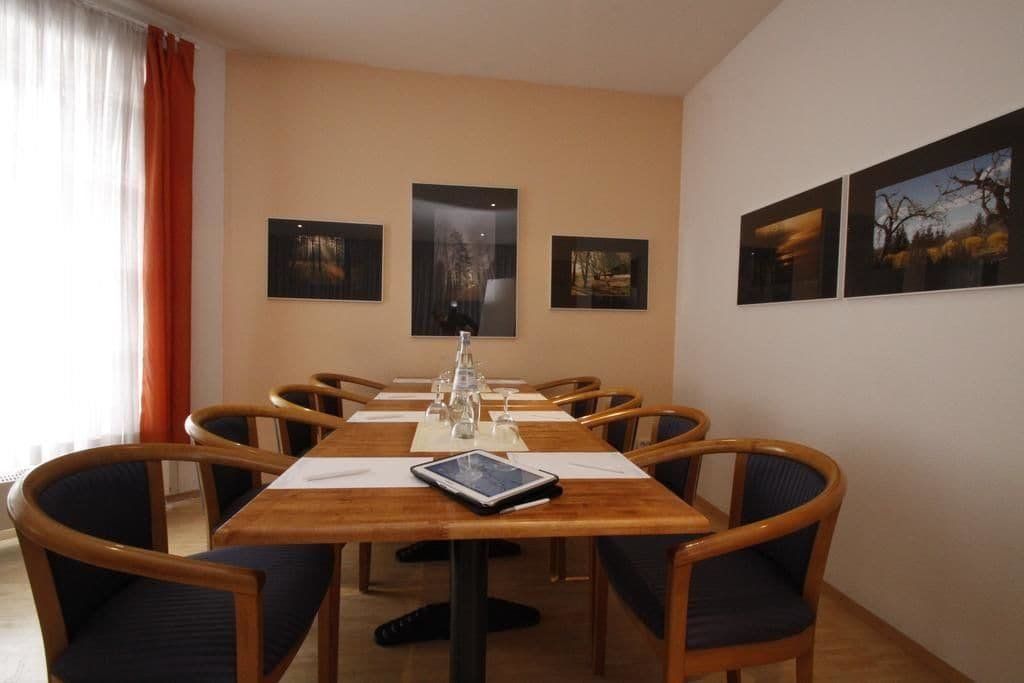 Targungsraum für bis zu 10 Personen