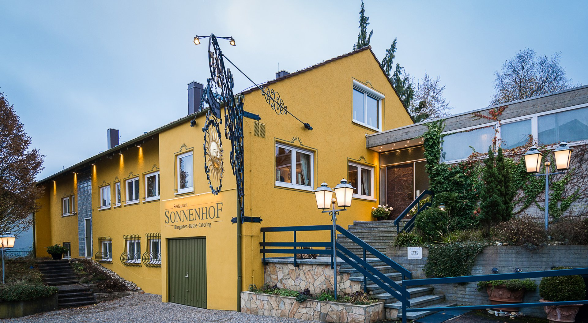 Sonnenhof Aussenansicht Eingang